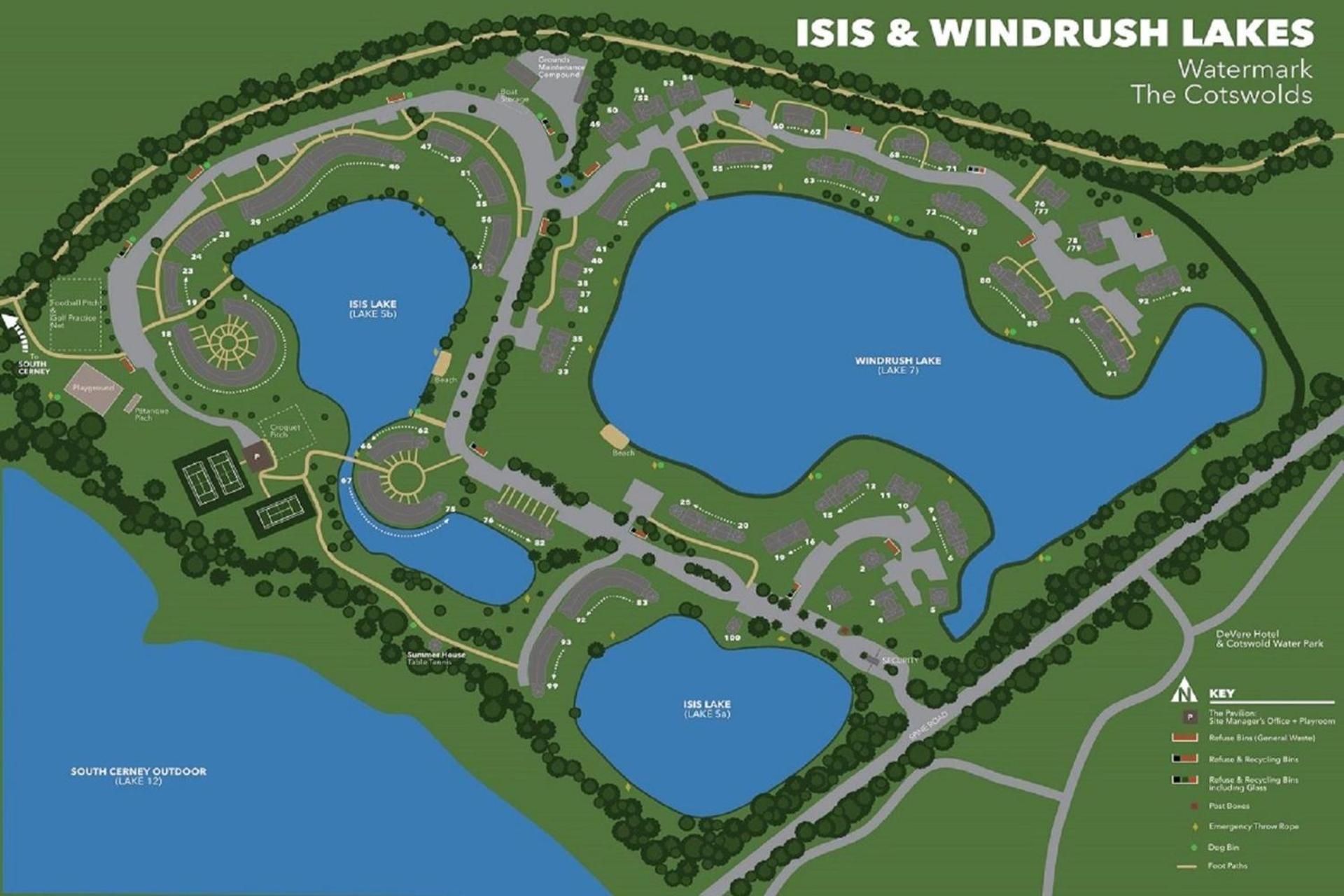 Isis Lakes 84 - Tortola Lodge South Cerney Bagian luar foto